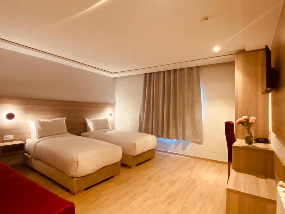 Fajr Hotel Ucda Dış mekan fotoğraf